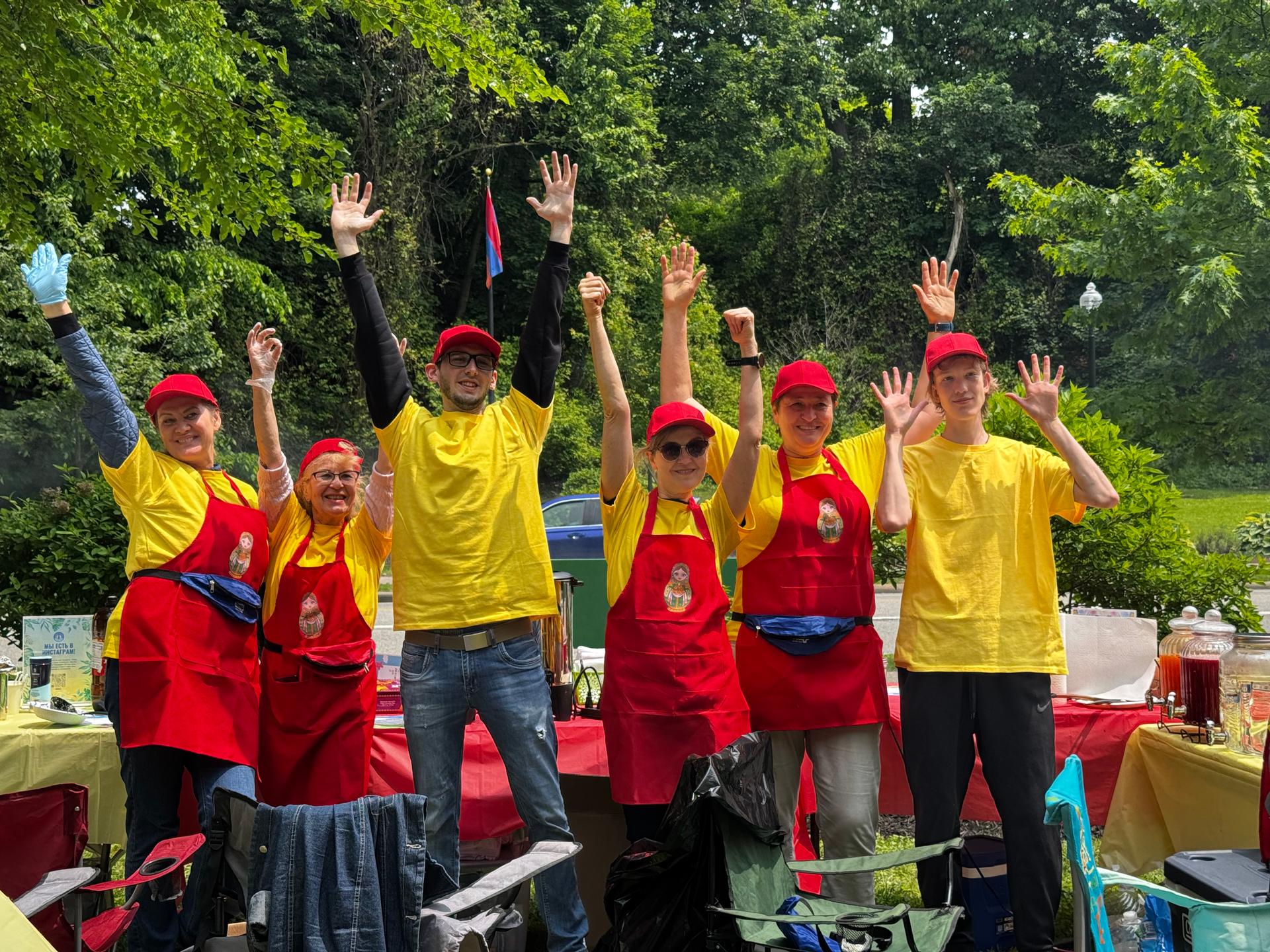 People hands up